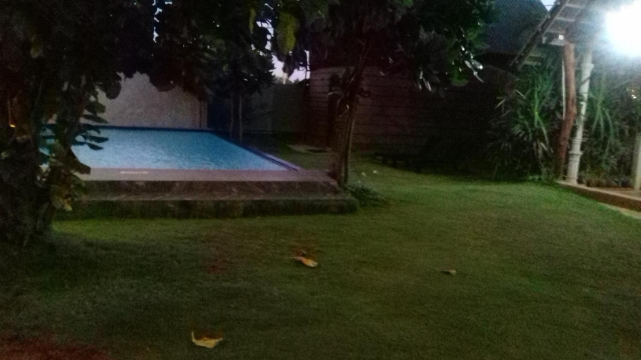 Hi Win Hotel Chilaw Eksteriør billede